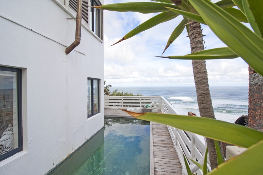 4 Bedroom Property for Sale in Misty Cliffs Western Cape